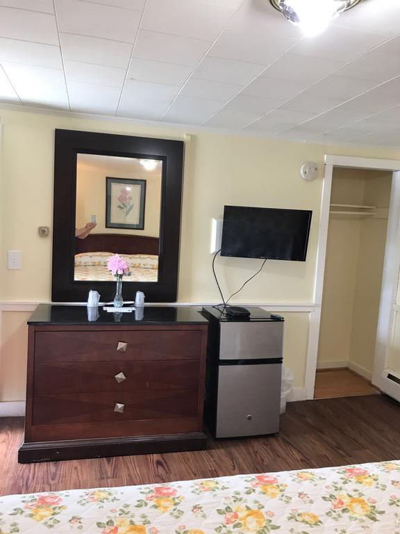 Royale Coach Motor Lodge Hampton Esterno foto